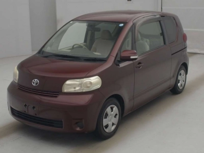 TOYOTA PORTE