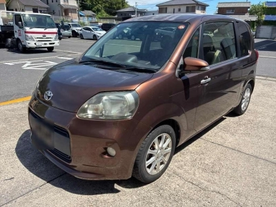 TOYOTA PORTE