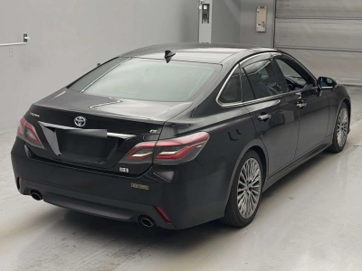 TOYOTA CROWN HYBRID