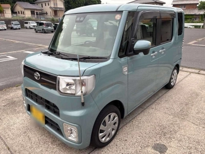 TOYOTA PIXIS MEGA