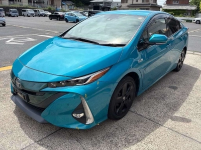 TOYOTA PRIUS PHV