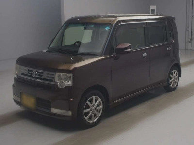 TOYOTA PIXIS SPACE