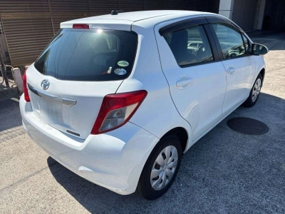 TOYOTA VITZ