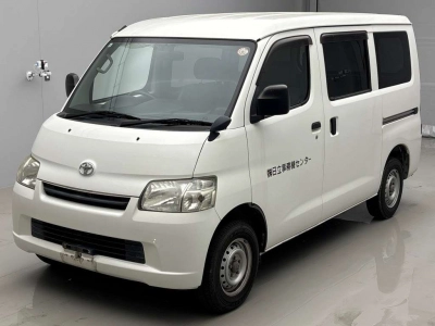 TOYOTA TOWN ACE VAN
