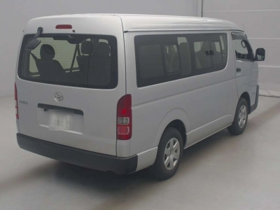 TOYOTA HIACE WAGON