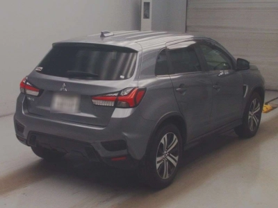 MITSUBISHI RVR