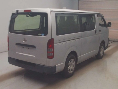TOYOTA REGIUS VAN