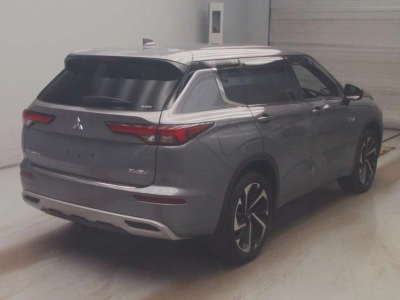 MITSUBISHI OUTLANDER PHEV
