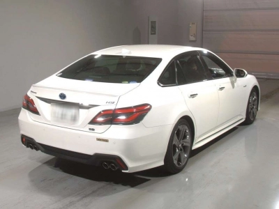 TOYOTA CROWN HYBRID