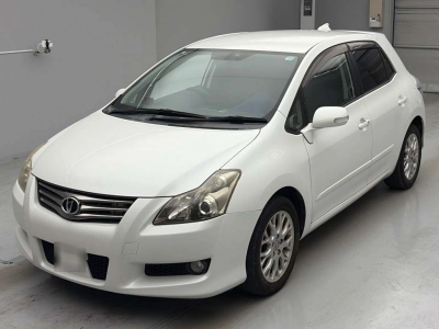 TOYOTA BLADE