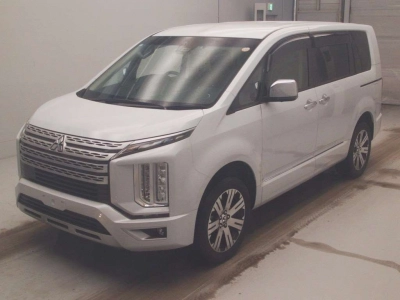 MITSUBISHI DELICA D:5