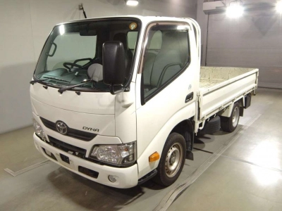TOYOTA DYNA TRUCK