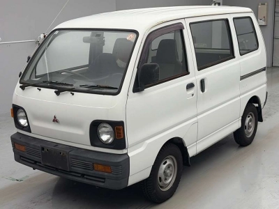 MITSUBISHI MINICAB