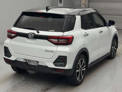 DAIHATSU ROCKY