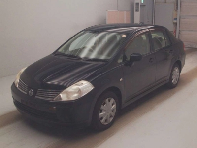 NISSAN TIIDA LATIO
