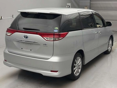 TOYOTA ESTIMA HYBRID