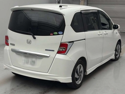 HONDA FREED HYBRID