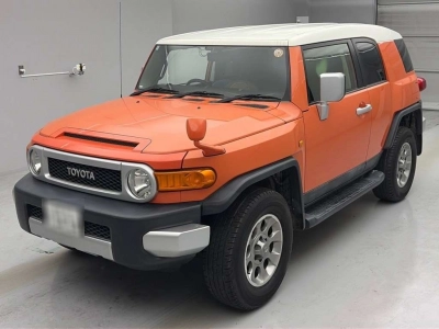 TOYOTA FJ CRUISER