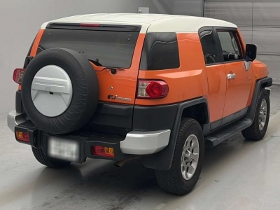 TOYOTA FJ CRUISER