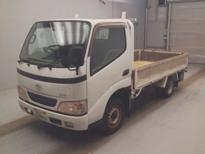 TOYOTA DYNA TRUCK