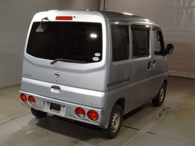 NISSAN CLIPPER VAN