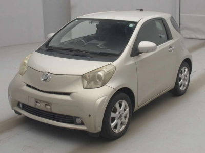 TOYOTA IQ