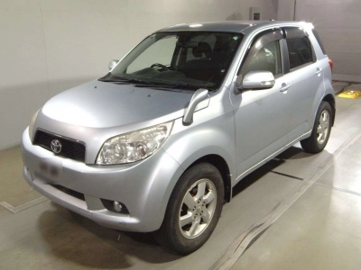 TOYOTA RUSH