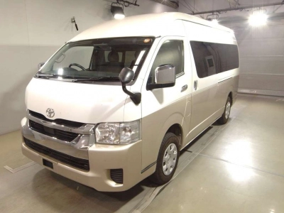 TOYOTA HIACE WAGON