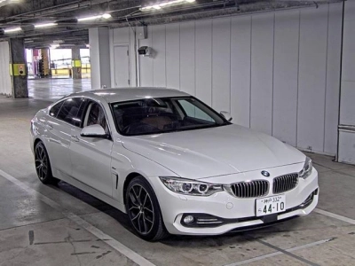 BMW 4 SERIES