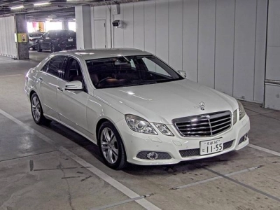MERCEDES BENZ E CLASS