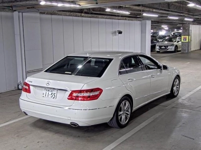 MERCEDES BENZ E CLASS