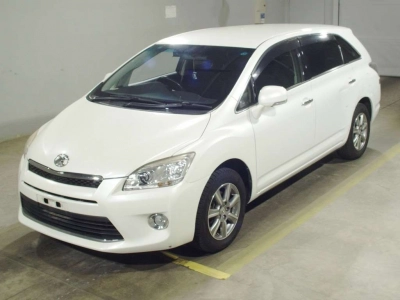 TOYOTA MARK X ZIO