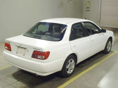 TOYOTA CARINA