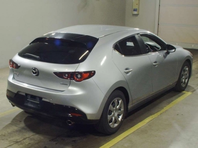 MAZDA MAZDA3 FASTBACK