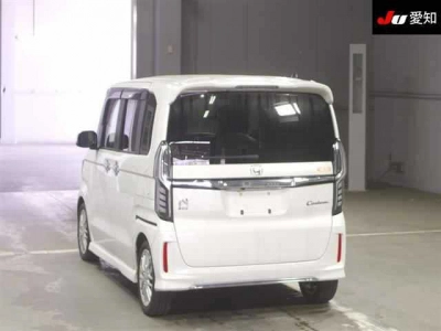 HONDA N BOX CUSTOM