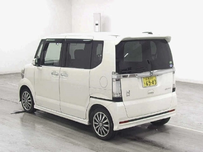 HONDA N BOX CUSTOM