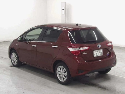 TOYOTA VITZ