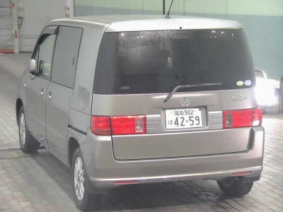 HONDA MOBILIO SPIKE