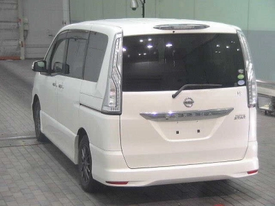 NISSAN SERENA