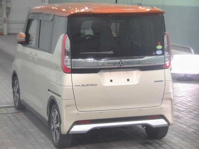 MITSUBISHI EK X SPACE