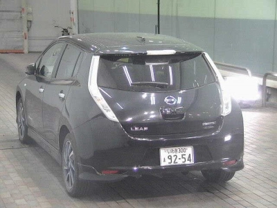 NISSAN LEAF