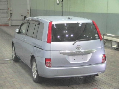 TOYOTA ISIS