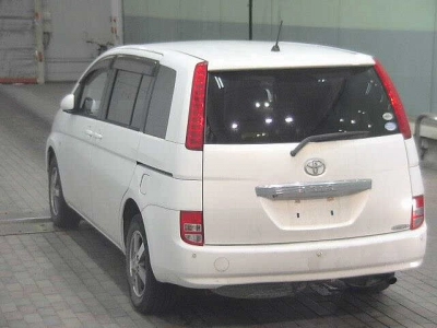 TOYOTA ISIS