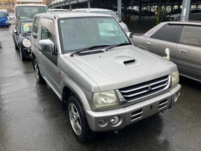 MITSUBISHI PAJERO MINI