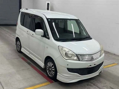 MITSUBISHI DELICA D:2