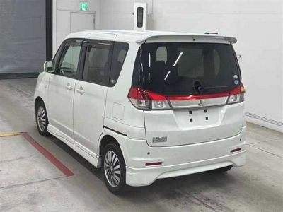 MITSUBISHI DELICA D:2