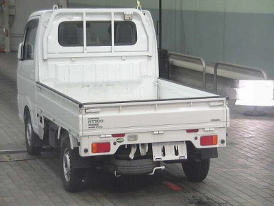 NISSAN NT100 CLIPPER