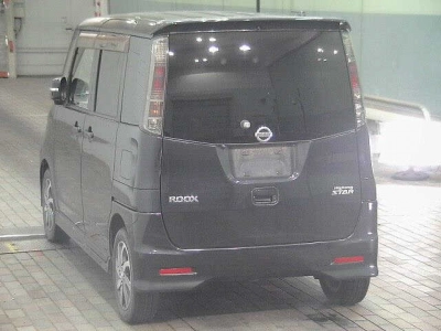 NISSAN ROOX