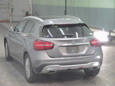 MERCEDES BENZ GLA