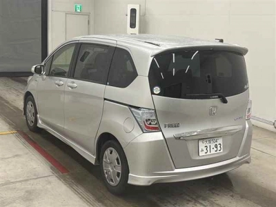HONDA FREED HYBRID